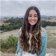 Se ofrecen clases particulares por las tardes, de Lunes a Jueves, para primaria y la ESO